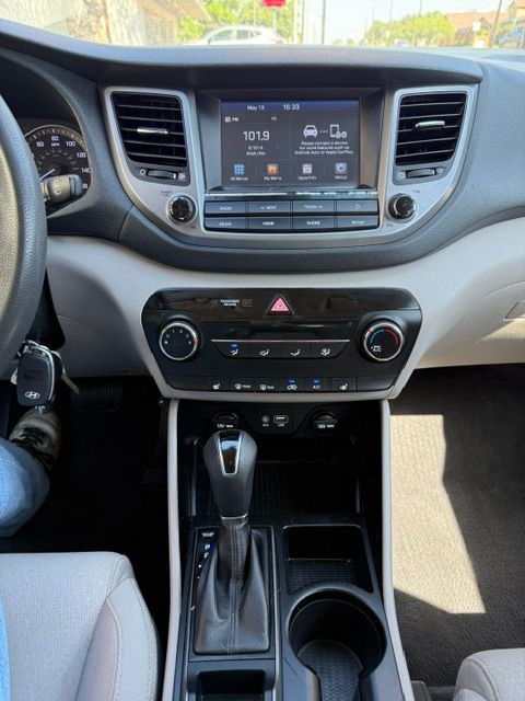 2018 Hyundai TUCSON SE