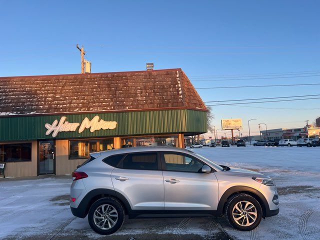 2018 Hyundai TUCSON SE | Dickinson, ND | Heiser Motors