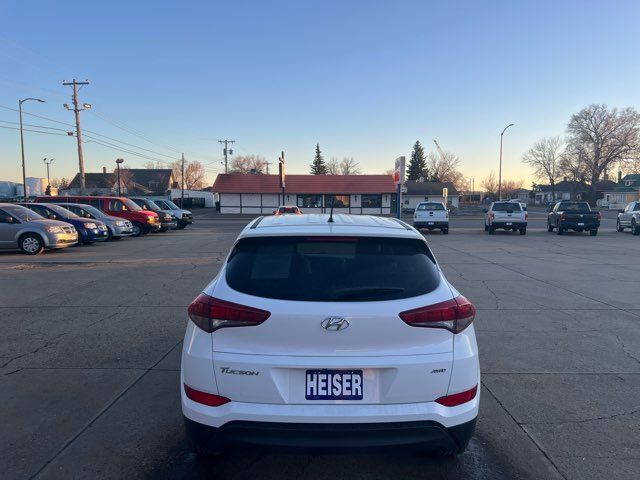 2018 Hyundai TUCSON SE | Dickinson, ND | Heiser Motors 2018 Hyundai TUCSON SE | Dickinson, ND | Heiser Motors