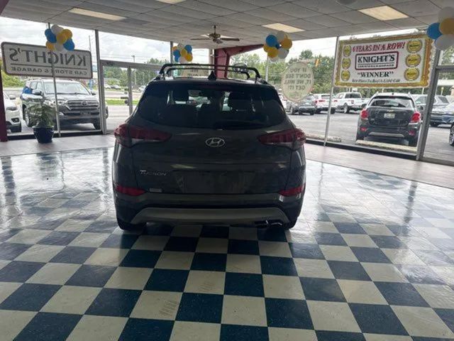 2018 Hyundai TUCSON Value Sport Utility 4D | Rome, GA | Knight's Car Store 2018 Hyundai TUCSON Value Sport Utility 4D | Rome, GA | Knight's Car Store