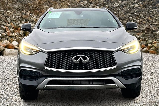 2018 INFINITI QX30 Luxury