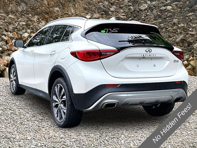 2018 INFINITI QX30 Luxury