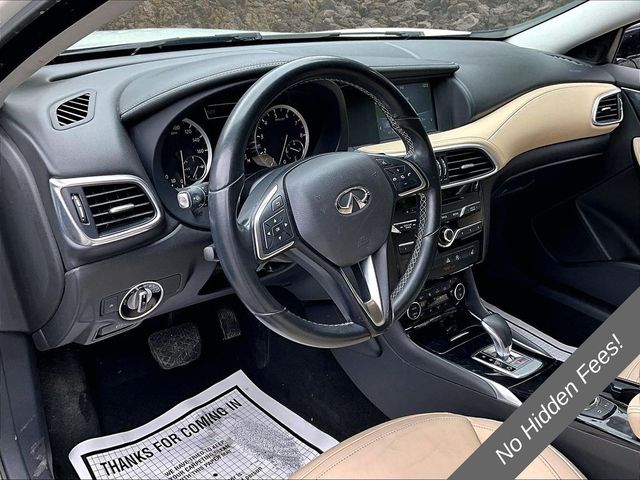 2018 INFINITI QX30 Luxury