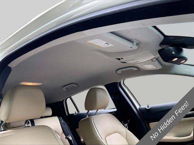 2018 INFINITI QX30 Luxury