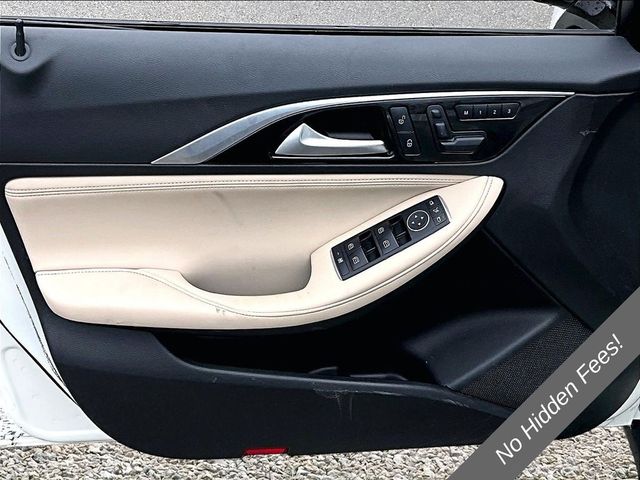 2018 INFINITI QX30 Luxury