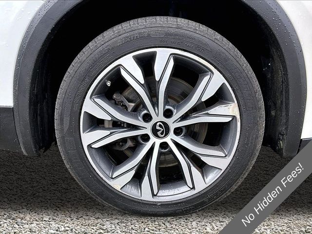 2018 INFINITI QX30 Luxury