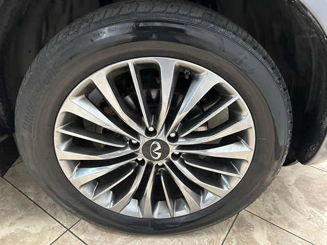 2018 INFINITI QX80 Base