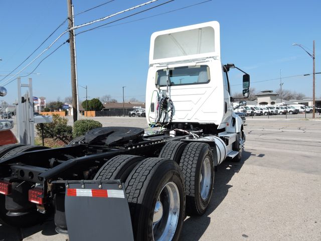 2018 International LT625 Daycab
