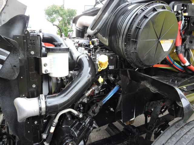 2018 International RH613 Daycab