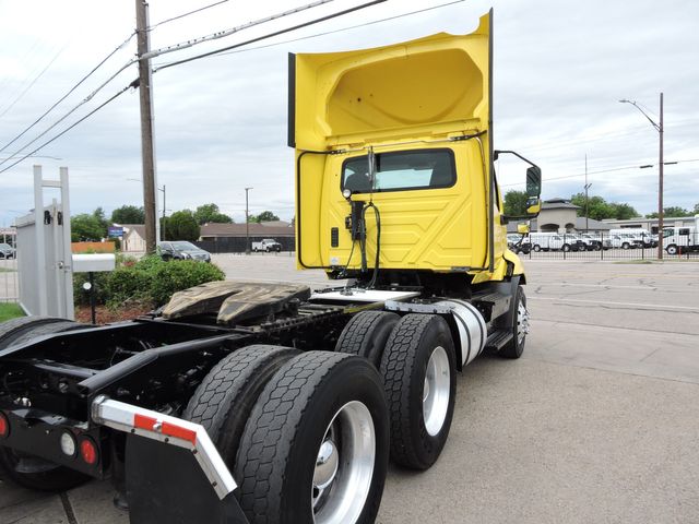 2018 International RH613 Daycab