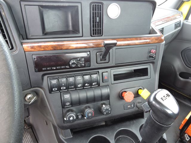 2018 International RH613 Daycab