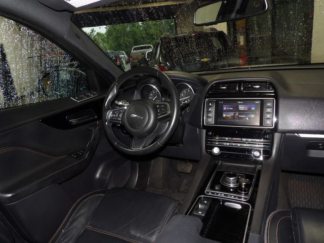 2018 Jaguar F-PACE 25t Prestige | Dalton, GA | Paniagua Auto Mall 2018 Jaguar F-PACE 25t Prestige | Dalton, GA | Paniagua Auto Mall