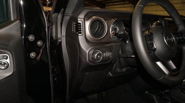 2018 Jeep Wrangler JL Unlimited Sport 4X4 CUSTOM,LIFTED,HTD LTH,LED'S,FUEL WHLS | Carrollton, TX | Texas Vehicle Exchange