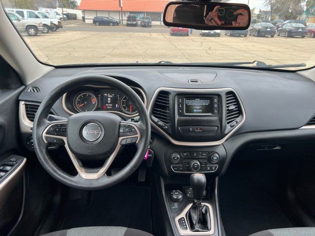 2018 Jeep Cherokee Latitude | Dickinson, ND | Heiser Motors 2018 Jeep Cherokee Latitude | Dickinson, ND | Heiser Motors