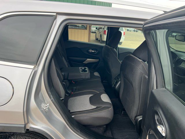 2018 Jeep Cherokee Latitude | Dickinson, ND | Heiser Motors 2018 Jeep Cherokee Latitude | Dickinson, ND | Heiser Motors