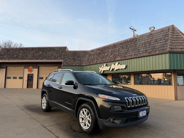 2018 Jeep Cherokee Latitude ONLY 70,000 Miles | Dickinson, ND | Heiser Motors