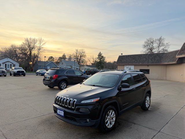 2018 Jeep Cherokee Latitude ONLY 70,000 Miles | Dickinson, ND | Heiser Motors