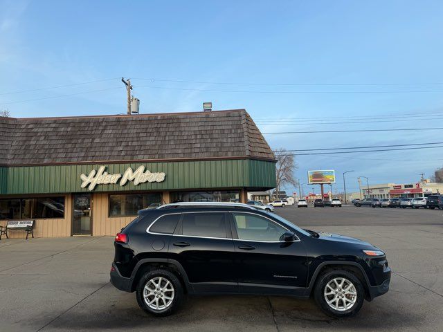 2018 Jeep Cherokee Latitude ONLY 70,000 Miles | Dickinson, ND | Heiser Motors 2018 Jeep Cherokee Latitude ONLY 70,000 Miles | Dickinson, ND | Heiser Motors
