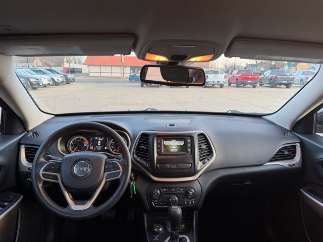 2018 Jeep Cherokee Latitude ONLY 70,000 Miles | Dickinson, ND | Heiser Motors 2018 Jeep Cherokee Latitude ONLY 70,000 Miles | Dickinson, ND | Heiser Motors