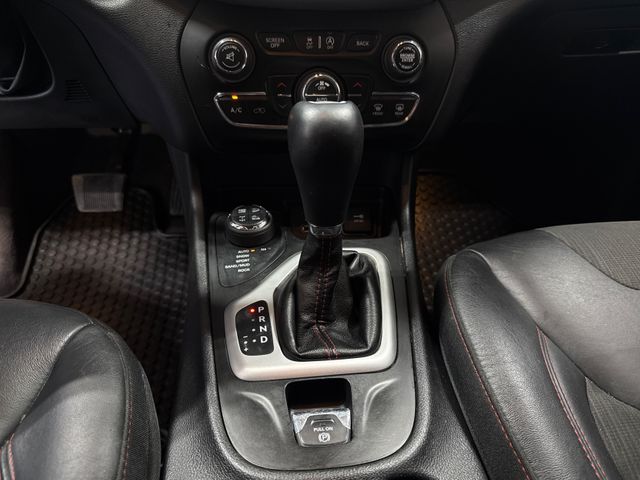 2018 Jeep Cherokee Trailhawk | Houston, TX | Texas Star Motors 2018 Jeep Cherokee Trailhawk | Houston, TX | Texas Star Motors