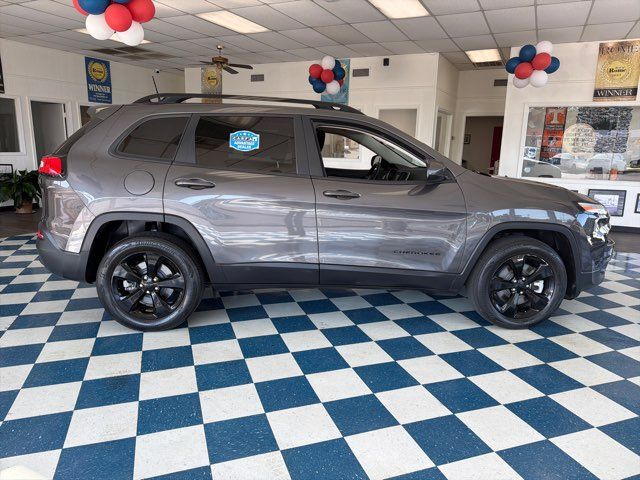 2018 Jeep Cherokee Latitude | Rome, GA | Knight's Car Store 2018 Jeep Cherokee Latitude | Rome, GA | Knight's Car Store