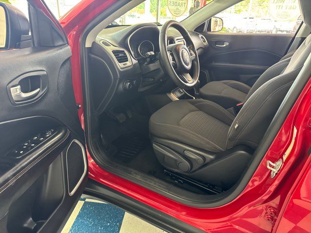 2018 Jeep Compass Sport | Rome, GA | Knight's Car Store 2018 Jeep Compass Sport | Rome, GA | Knight's Car Store