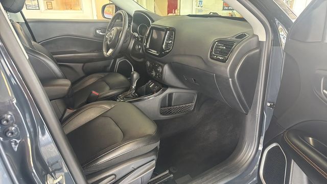 2018 Jeep Compass Limited | Rome, GA | Knight's Car Store 2018 Jeep Compass Limited | Rome, GA | Knight's Car Store