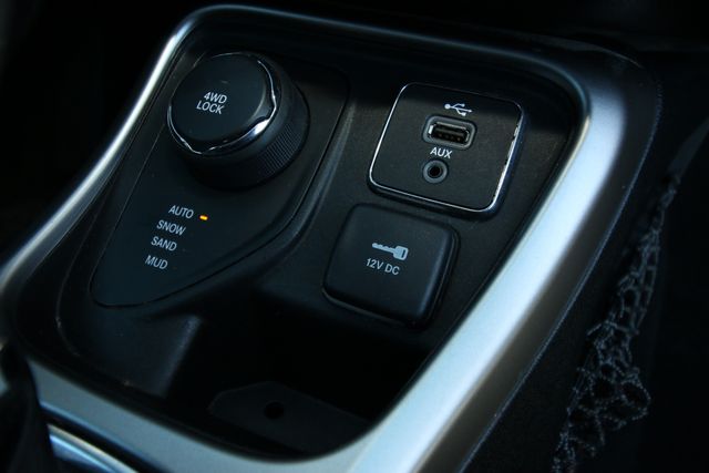 2018 Jeep Compass Latitude 4x4 | San Antonio, TX | R&L Certified Auto Group 2018 Jeep Compass Latitude 4x4 | San Antonio, TX | R&L Certified Auto Group