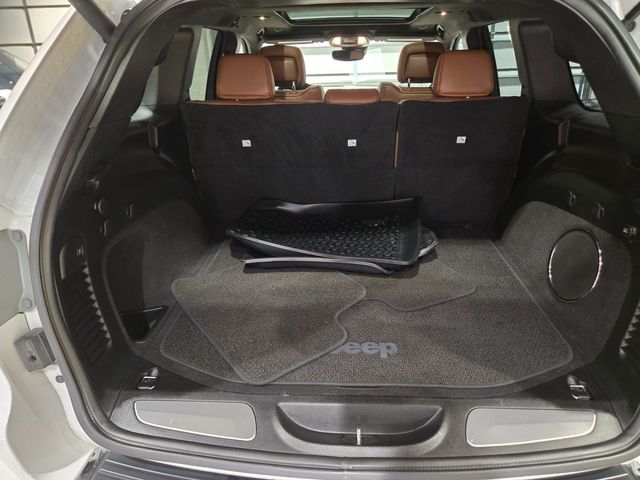 2018 Jeep Grand Cherokee Summit | Lake Forest IL | Executive Motor Carz 2018 Jeep Grand Cherokee Summit | Lake Forest IL | Executive Motor Carz