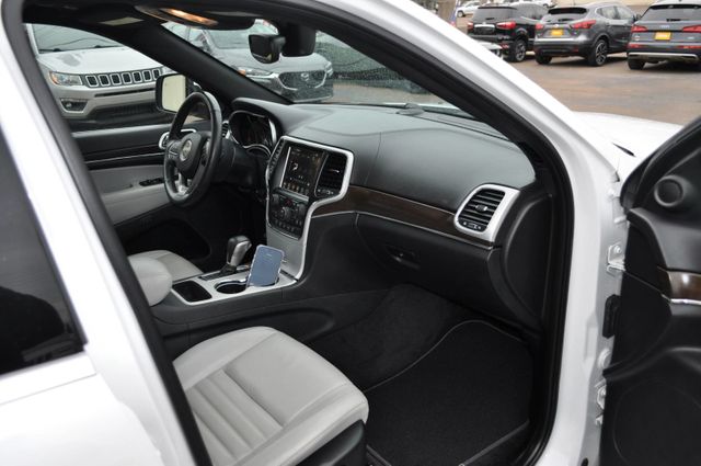 2018 Jeep Grand Cherokee Limited Sterling Edition Sport Utility 4D | Louisville, MS | CARite Louisville MS 2018 Jeep Grand Cherokee Limited Sterling Edition Sport Utility 4D | Louisville, MS | CARite Louisville MS