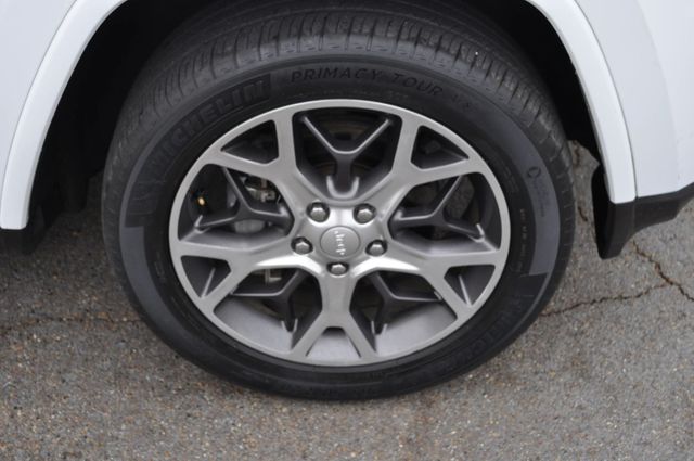 2018 Jeep Grand Cherokee Limited Sterling Edition Sport Utility 4D | Louisville, MS | CARite Louisville MS 2018 Jeep Grand Cherokee Limited Sterling Edition Sport Utility 4D | Louisville, MS | CARite Louisville MS