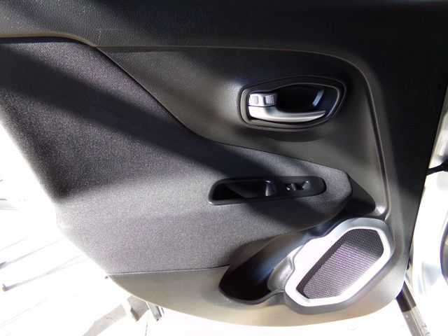 2018 Jeep Renegade LATITUDE | Gonzales, TX | West Motors 2018 Jeep Renegade LATITUDE | Gonzales, TX | West Motors