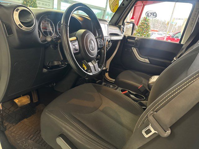 2018 Jeep Wrangler JK Unlimited Unlimited Sahara | Rome, GA | Knight's Car Store 2018 Jeep Wrangler JK Unlimited Unlimited Sahara | Rome, GA | Knight's Car Store