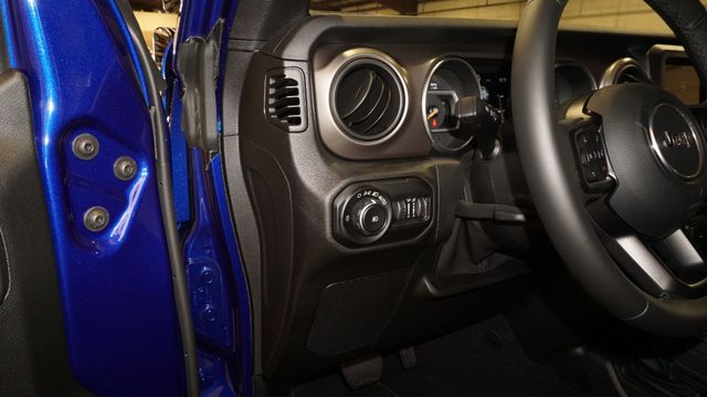 2018 Jeep Wrangler JL Unlimited Sport 4X4 CUSTOM,LIFTED,HTD LTH,ALPINE SYS | Carrollton, TX | Texas Vehicle Exchange 2018 Jeep Wrangler JL Unlimited Sport 4X4 CUSTOM,LIFTED,HTD LTH,ALPINE SYS | Carrollton, TX | Texas Vehicle Exchange