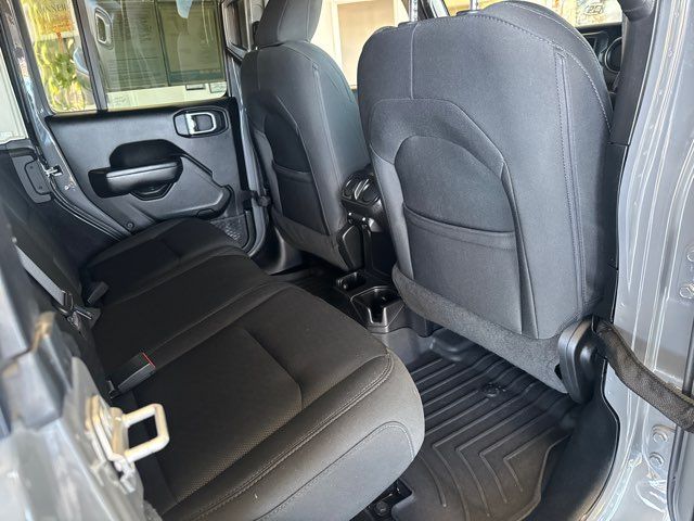 2018 Jeep Wrangler Unlimited Unlimited Sport S | Rome, GA | Knight's Car Store 2018 Jeep Wrangler Unlimited Unlimited Sport S | Rome, GA | Knight's Car Store