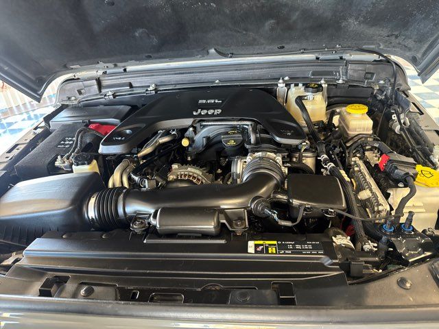 2018 Jeep Wrangler Unlimited Unlimited Sport S | Rome, GA | Knight's Car Store 2018 Jeep Wrangler Unlimited Unlimited Sport S | Rome, GA | Knight's Car Store