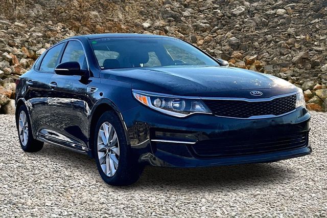 2018 Kia Optima LX | Naugatuck, Connecticut | A Better Way Wholesale Autos-CT