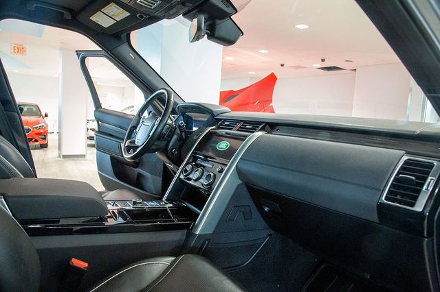 2018 Land Rover Discovery Full Size Diesel 3rd row HSE