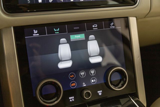 2018 Land Rover Full Size Range Rover HSE