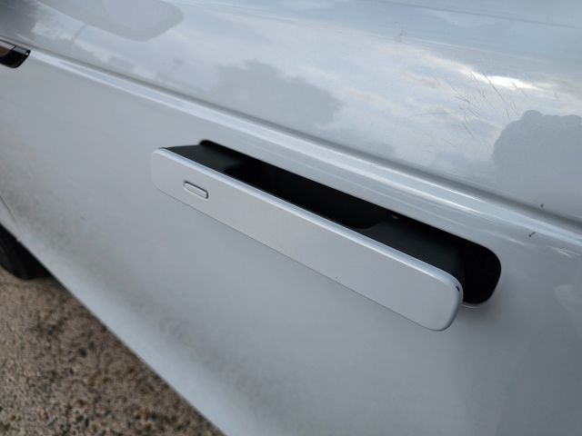 2018 Land Rover Range Rover Velar P250 R-Dynamic SE | Brownsville TX | English Motors