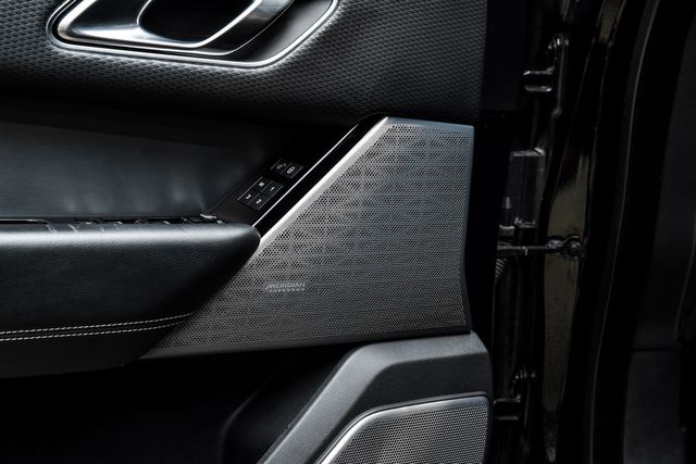 2018 Land Rover Range Rover Velar D180 R-Dynamic SE ACseats NewTires Serviced | Dallas, TX | Stevens Motor Company LLC 2018 Land Rover Range Rover Velar D180 R-Dynamic SE ACseats NewTires Serviced | Dallas, TX | Stevens Motor Company LLC