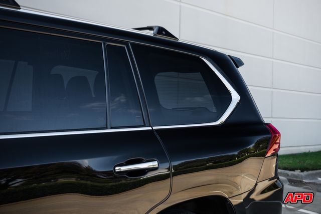 2018 Lexus LX 570 Two-Row 2018 Lexus LX 570 Two-Row