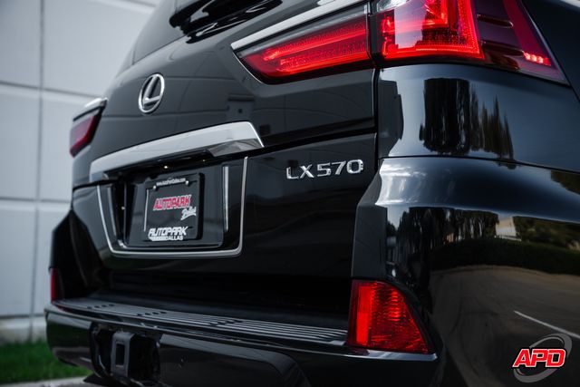 2018 Lexus LX 570 Two-Row 2018 Lexus LX 570 Two-Row