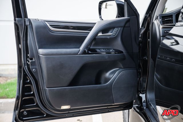 2018 Lexus LX 570 Two-Row 2018 Lexus LX 570 Two-Row