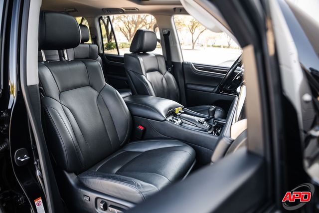 2018 Lexus LX 570 Two-Row 2018 Lexus LX 570 Two-Row