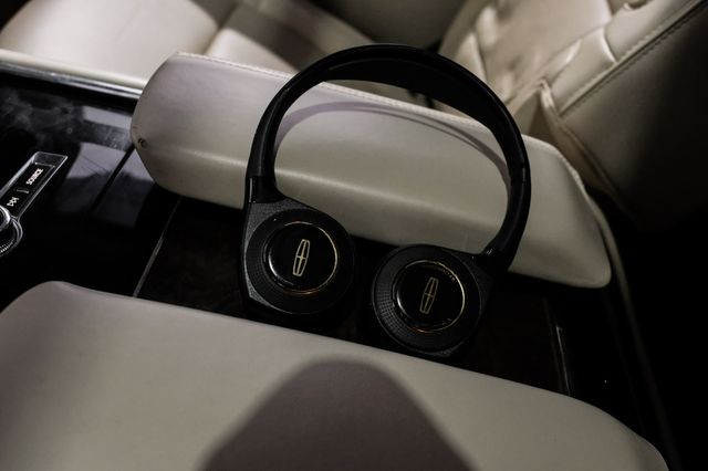 2018 Lincoln Navigator Reserve HeavyDutyTow RearDVD 20SpeakerSound | Dallas, TX | Stevens Motor Company LLC 2018 Lincoln Navigator Reserve HeavyDutyTow RearDVD 20SpeakerSound | Dallas, TX | Stevens Motor Company LLC