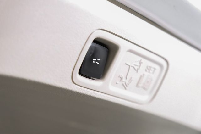 2018 Lincoln Navigator Reserve HeavyDutyTow RearDVD 20SpeakerSound | Dallas, TX | Stevens Motor Company LLC