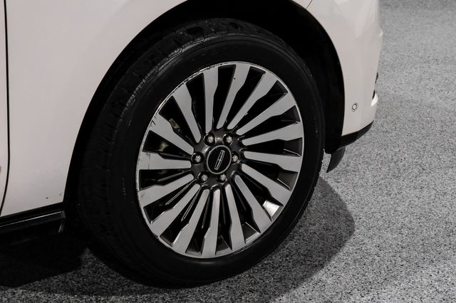 2018 Lincoln Navigator Reserve HeavyDutyTow RearDVD 20SpeakerSound | Dallas, TX | Stevens Motor Company LLC