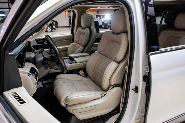 2018 Lincoln Navigator L Reserve | Addison, TX | Mr Car Guys 2018 Lincoln Navigator L Reserve | Addison, TX | Mr Car Guys