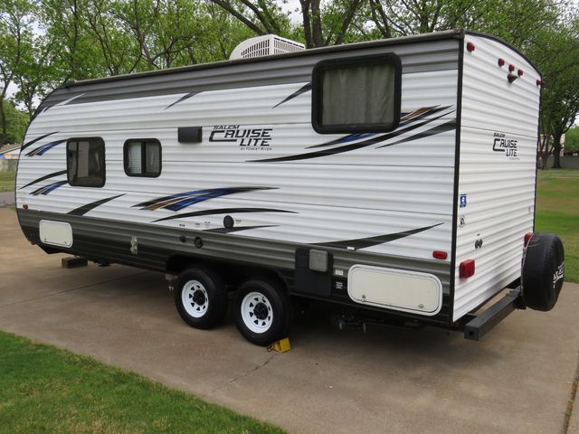 2018 Forest River 21ft Salem Cruise Lite Camper